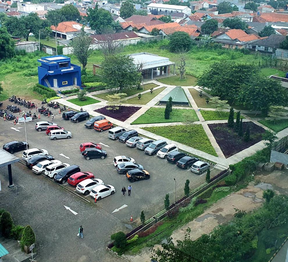 Treeparkcity Apartments By Winshome Tangerang Exterior photo